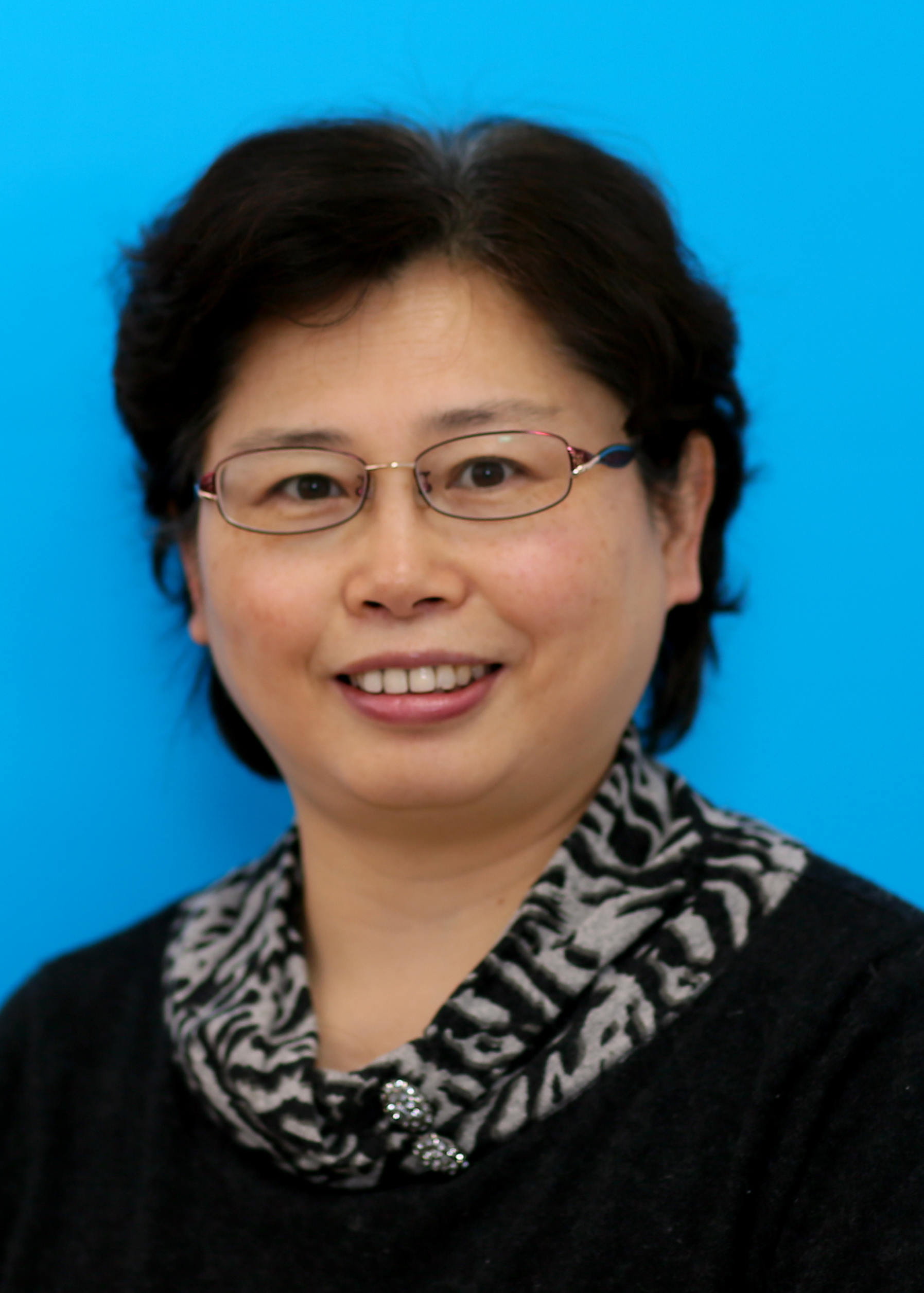 厉小梅